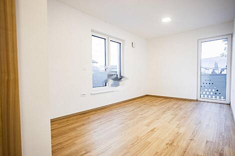 Дом с более чем 5 комнатами в Новых Вижмаре: 14