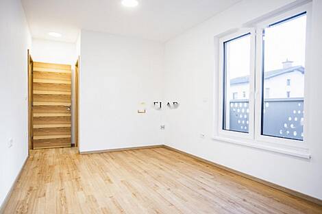 Дом с более чем 5 комнатами в Новых Вижмаре: 15