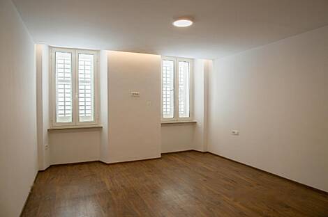 Жилье с пятью и более комнатами.: 3