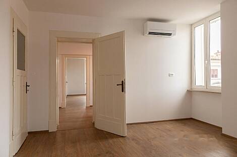 Жилье с пятью и более комнатами.: 8