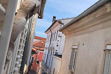 Жилье с пятью и более комнатами.: 17