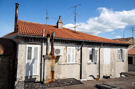 Жилье с пятью и более комнатами.: 18