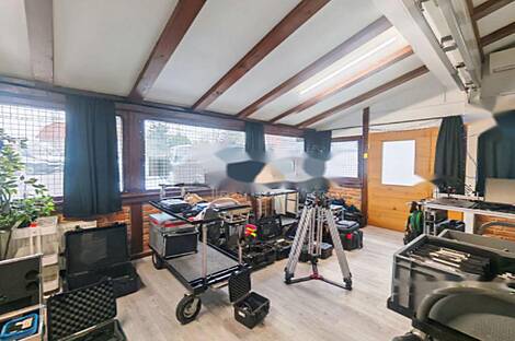 Торговая площадь: 4