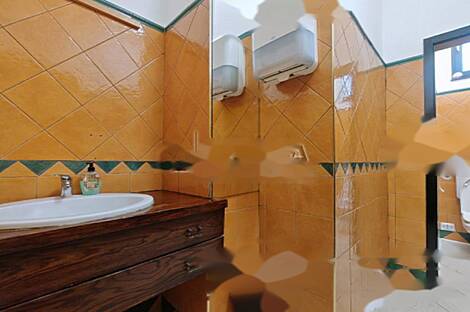 Торговая площадь: 8