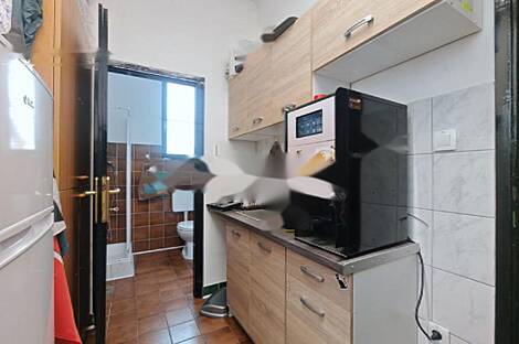 Торговая площадь: 10