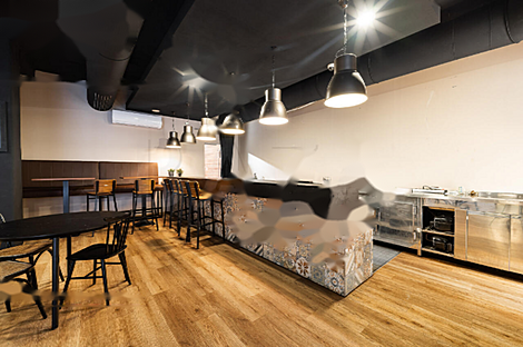 Центр коммерческого помещения: 5