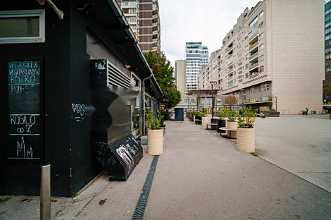 Центр коммерческого помещения: 18