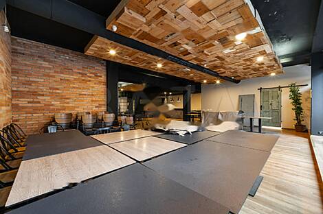 Место для коммерции в центре: 4