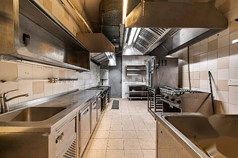 Место для коммерции в центре: 7