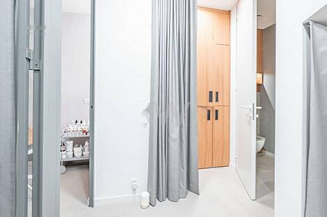 Центральное коммерческое здание: 14