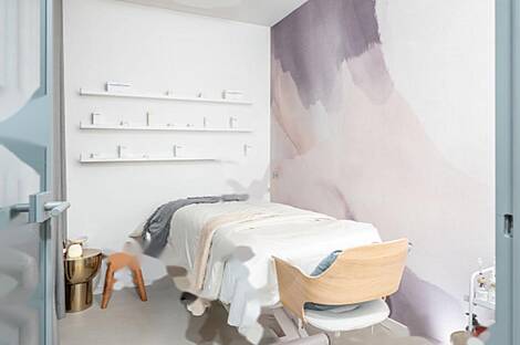 Центральное коммерческое здание: 15