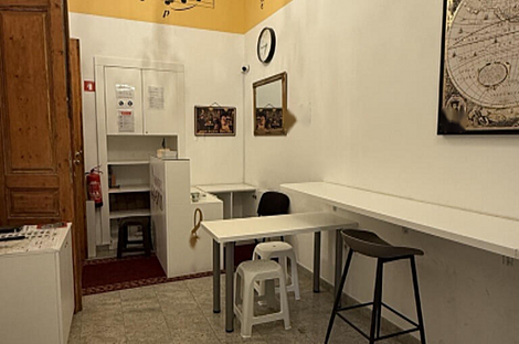 Помещение для коммерции в центре: 8