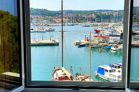 Квартира на побережье в Изоле: 1