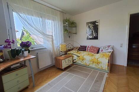 Дом на два этажа с прилегающим садом.: 21