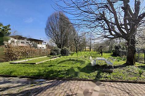 Здание в центре Трново: 18