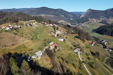 Дом, сельское хозяйство Златече.: 5