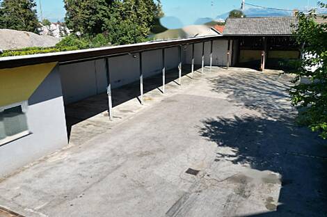 Торговое помещение и склад в районе Безиград: 10