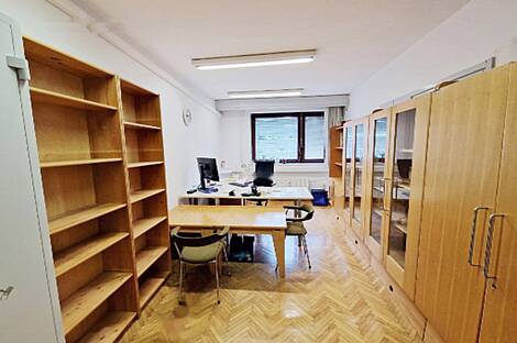 Бежиград: офисное помещение: 9