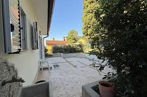 В Портороже дом с террасой: 2