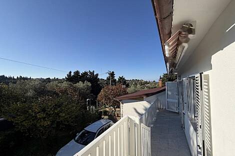 В Портороже дом с террасой: 8