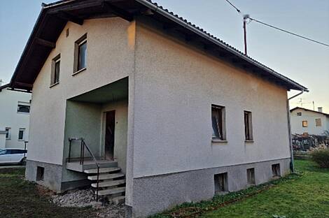 Здание в Новом Поле: 10