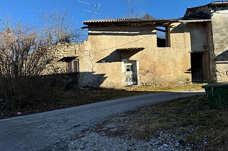 Дом в городе Голаце: 2