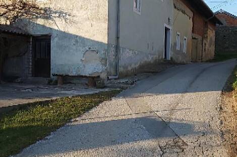 Дом, расположенный в Заречье, рядом с рекой Бистрицей.: 1