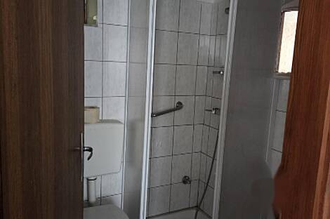 Дом, расположенный в Заречье, рядом с рекой Бистрицей.: 13