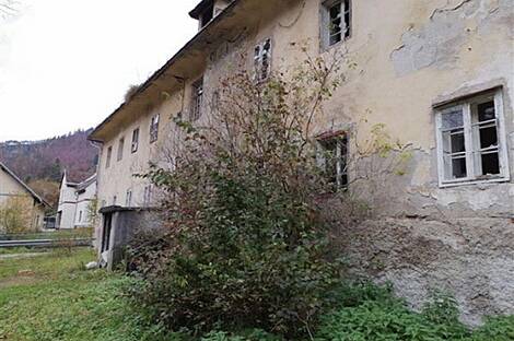 Чрна-на-Корошкем, дом: 4