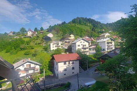 Здание в Идрии Грапа: 9