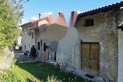 Здание с верандой в местечке при Волчах: 13