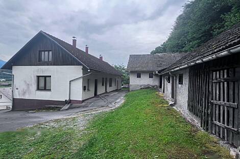 Врхово, дом: 1