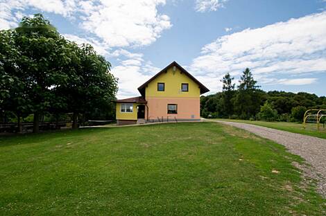 Дом на ферме, участок Осек: 3