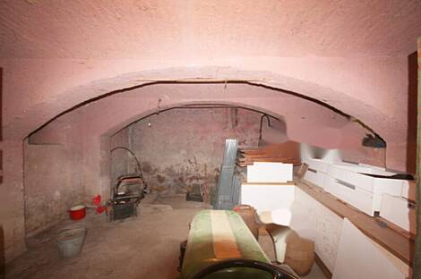 Здание в Копривнице, Войско: 15