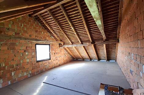 Дом, Словенская-Бистрица: 9