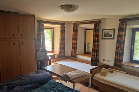 Резиденция, Содражица, Завода: 10