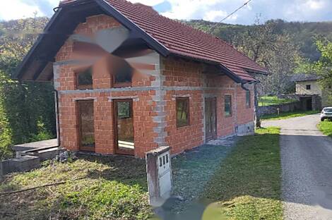 Синий Врх, дом: 1