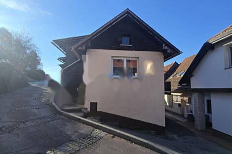Словень Градец, дом: 2