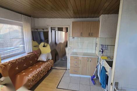 Словень Градец, дом: 3