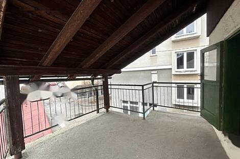 Дом, расположенный в Идрии: 6