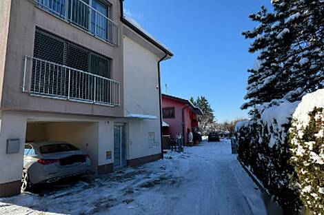 Дом, Л. Центр, улица Изанская: 24