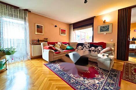 Новый Луч Вич является домом с террасой: 6