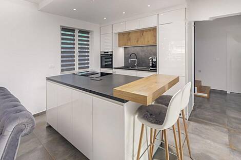 Дом, Прадэ, рядом со Школой.: 4