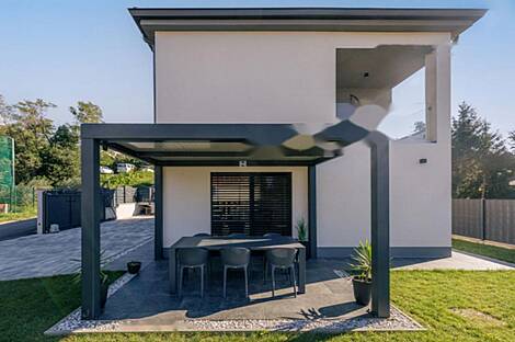 Дом, Прадэ, рядом со Школой.: 25