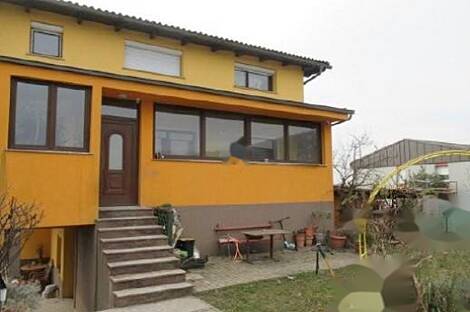 Здание, Чернуче, Ежа 6.: 4