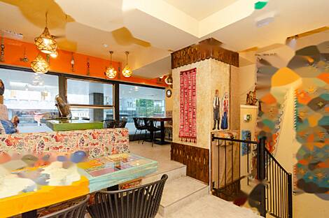 Центр коммерческих помещений: 8