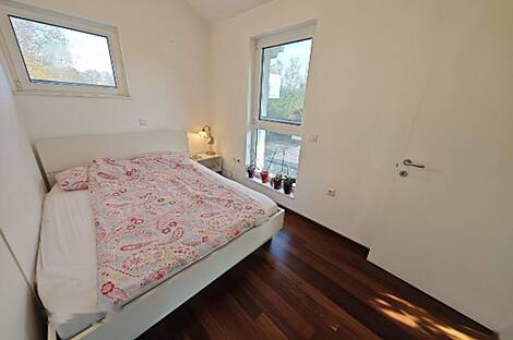 Любляна Бежиград дом: 12