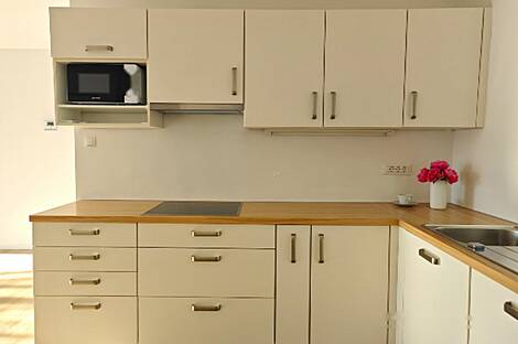 Жилой дом с террасой в Новая Любляне расположен в районе Центр Мургле Трново.: 7