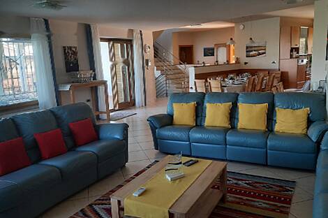 Кампельский дом: 9