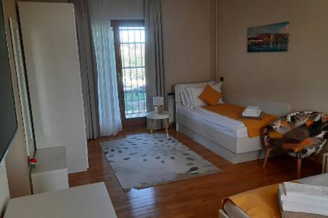 Кампельский дом: 13